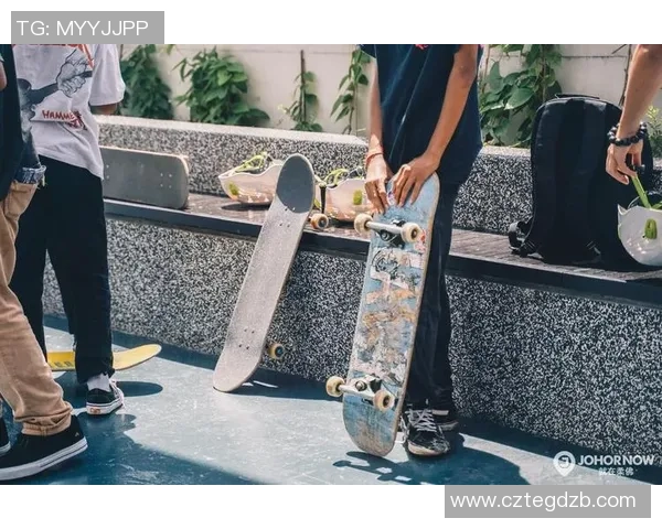 李伟独家分享滑板心得与技巧助你轻松掌握滑板运动的乐趣与挑战