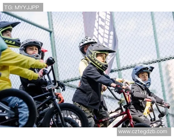 深圳极限运动队的管理模式与发展趋势深度解析 深圳极限运动队的管理模式与发展趋势深度解析